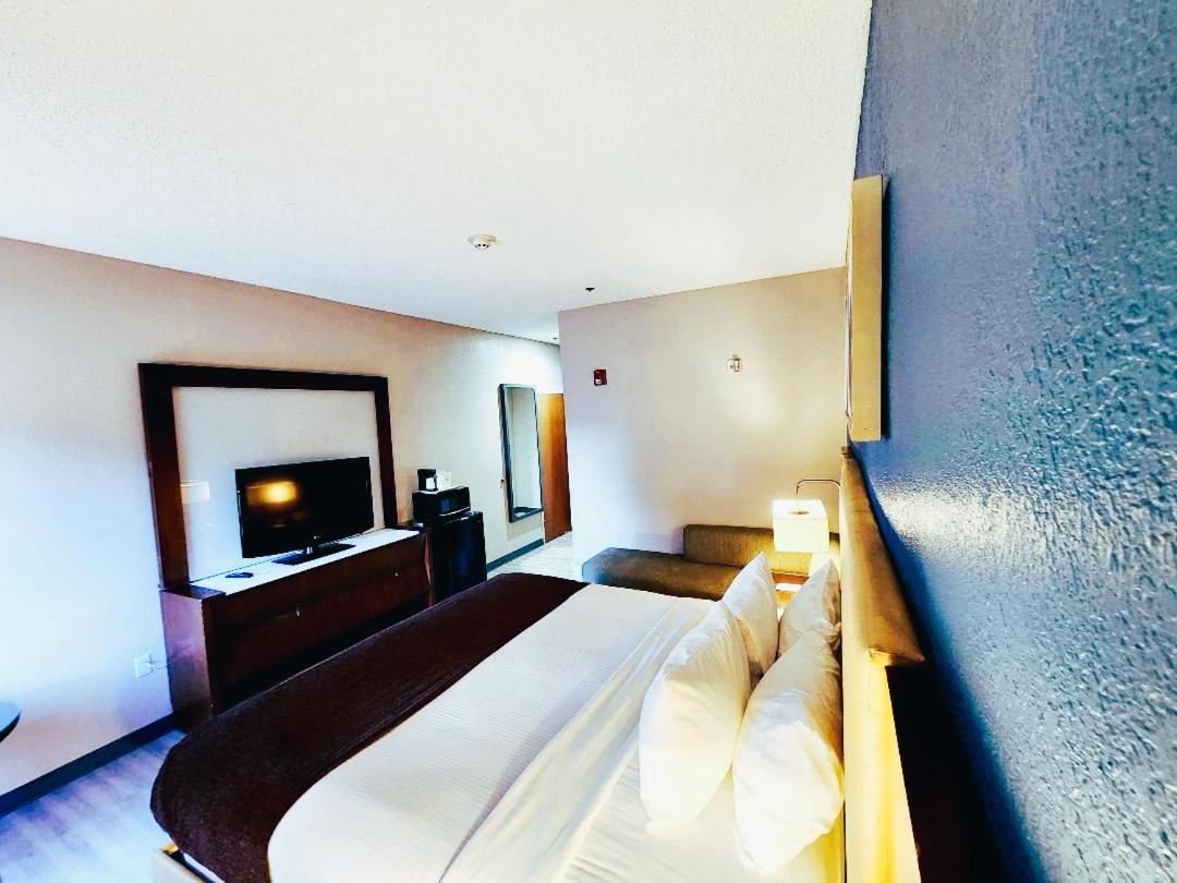 Baymont By Wyndham Hinesville Fort Stewart Area Ngoại thất bức ảnh