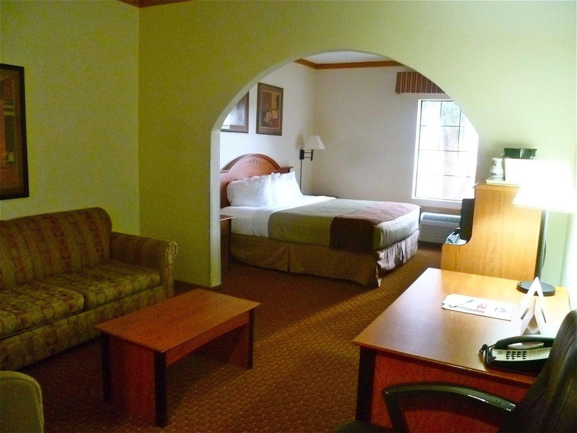 Baymont By Wyndham Hinesville Fort Stewart Area Ngoại thất bức ảnh