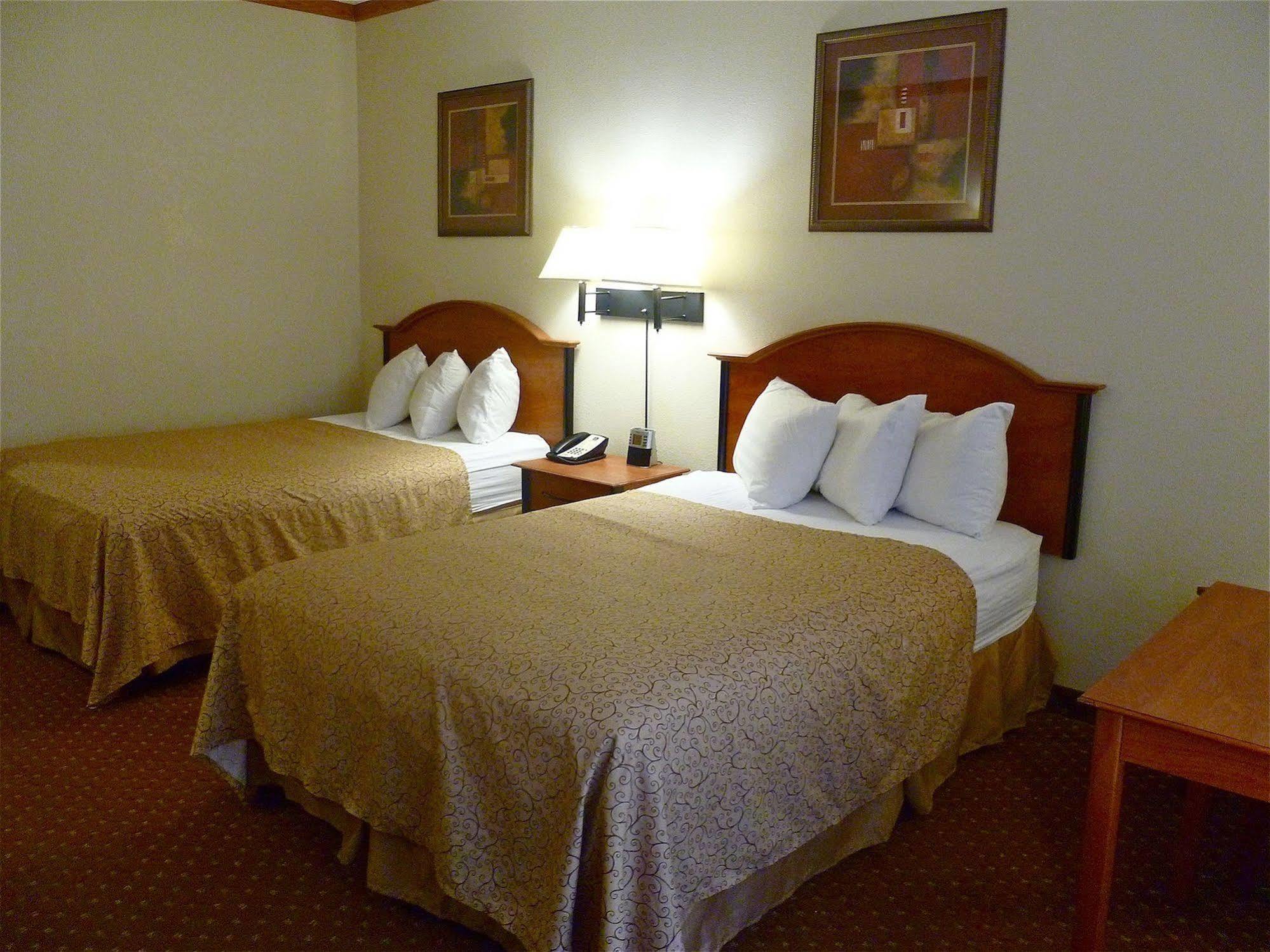 Baymont By Wyndham Hinesville Fort Stewart Area Ngoại thất bức ảnh