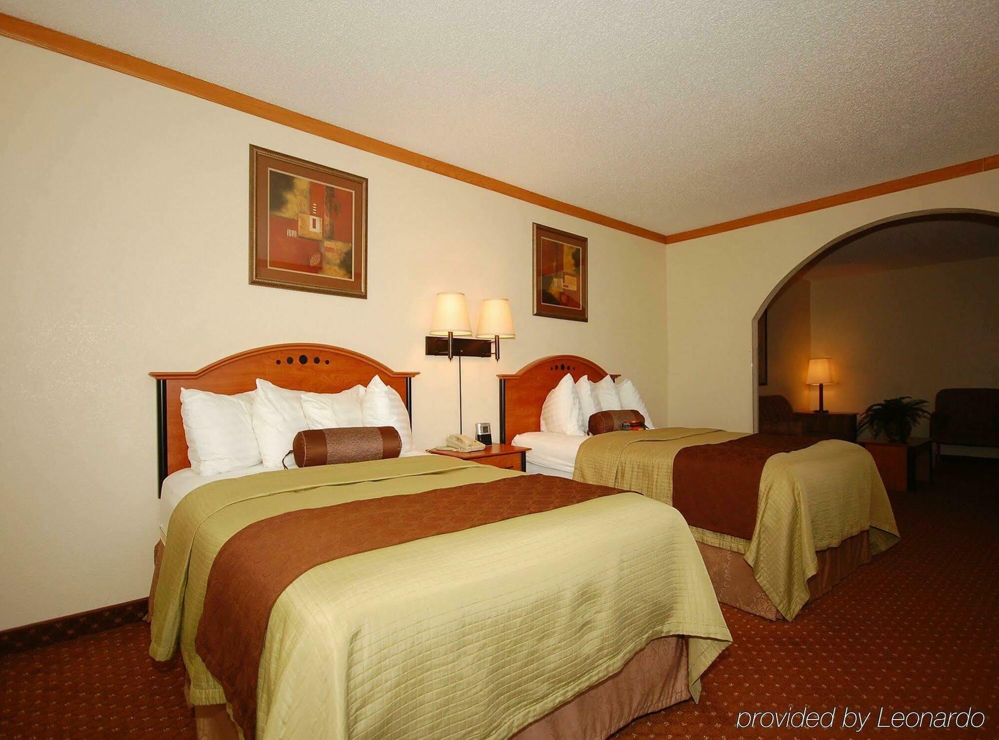 Baymont By Wyndham Hinesville Fort Stewart Area Phòng bức ảnh