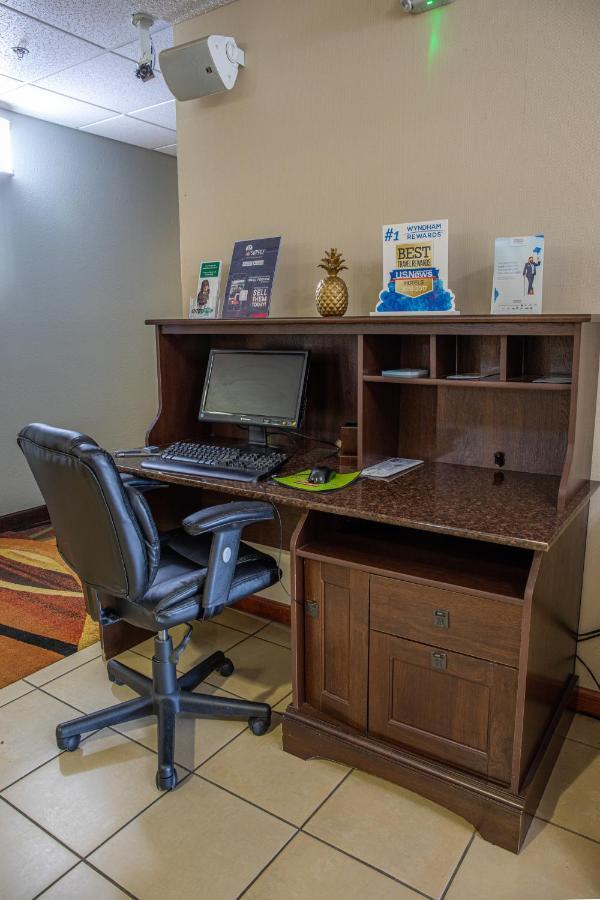 Baymont By Wyndham Hinesville Fort Stewart Area Ngoại thất bức ảnh