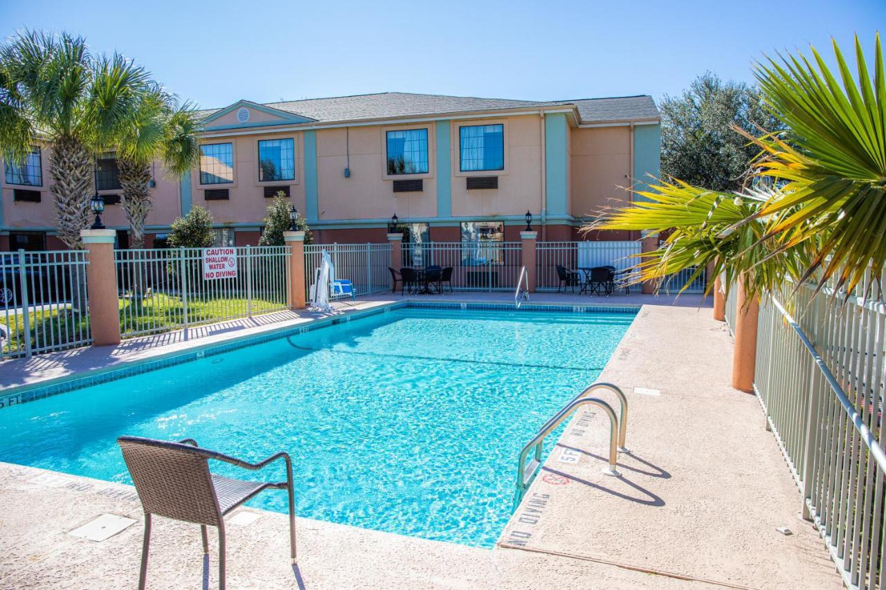 Baymont By Wyndham Hinesville Fort Stewart Area Ngoại thất bức ảnh